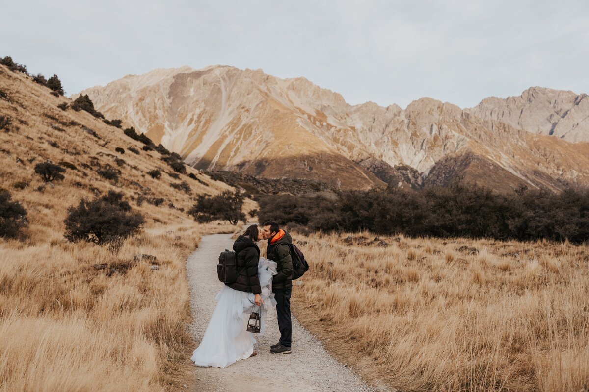 adventure-elopement-newzealand-lovewilder1