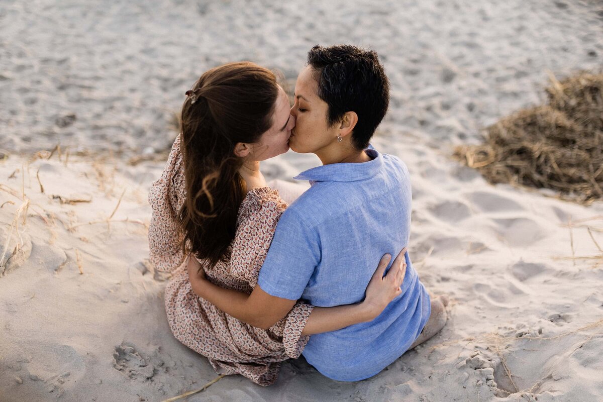 Brigantine_NJ_LGTBQ+_engagement_photos_16