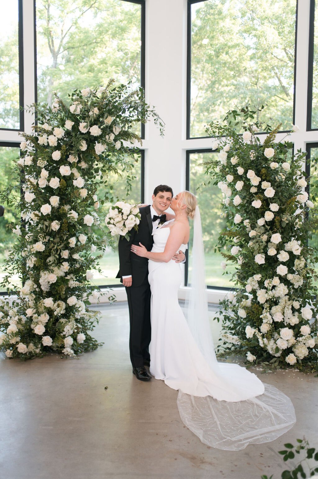 wedding couple portraits