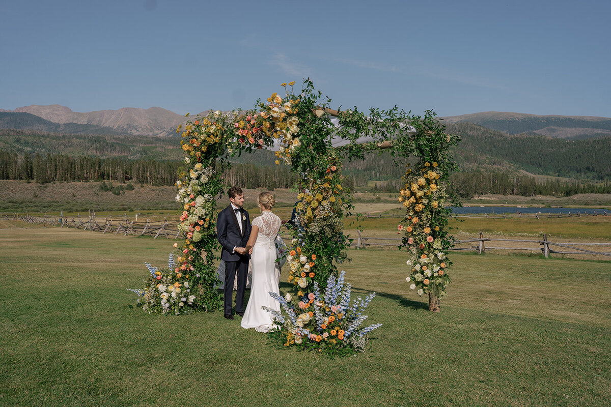Devils_Thumb_Ranch_Wedding_Colorado-490
