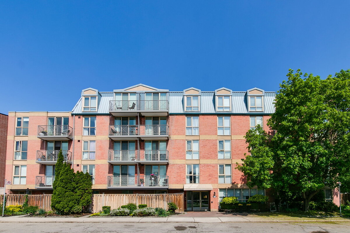 1-web-or-mls-1_001_Exterior Front