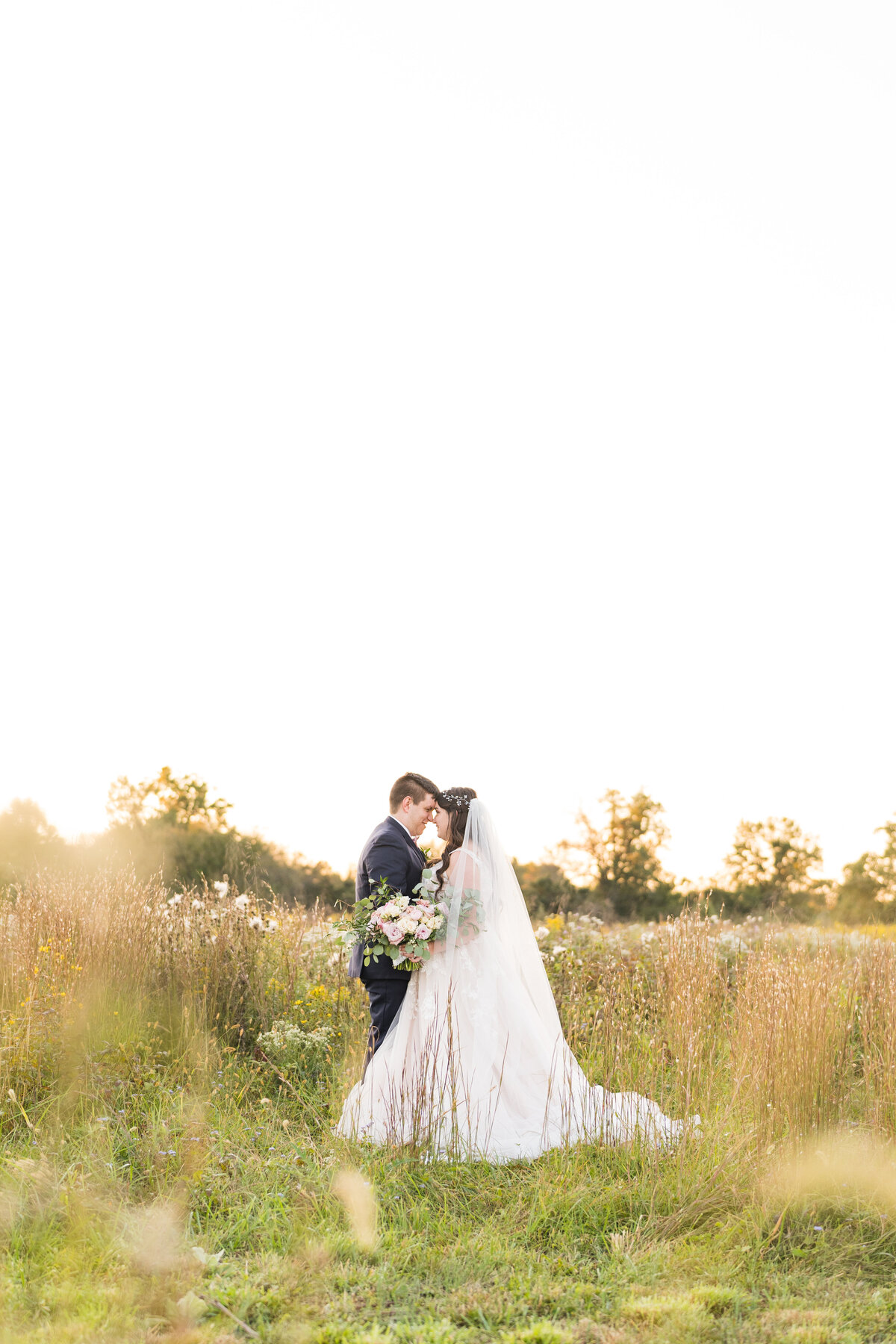 StefanieKamermanPhotography-KaylaandKevin-48FieldsFarmWedding-Leesburg,VA-546