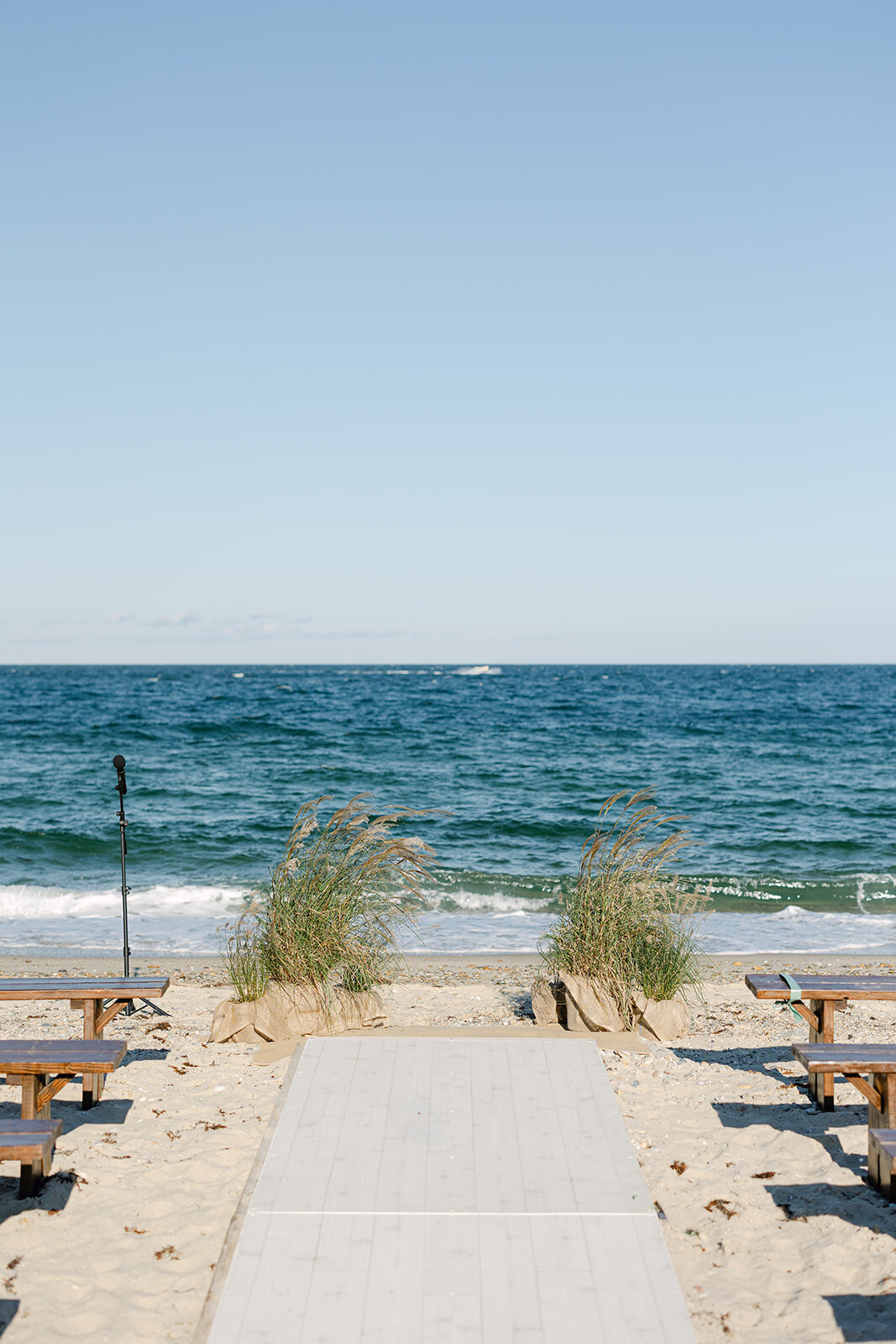 MarthasVineyardWedding_Ceremony_AbbeyAsh_SamBrooks-4