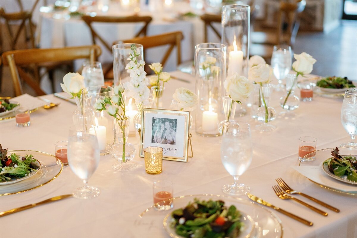 Classic & Elegant16