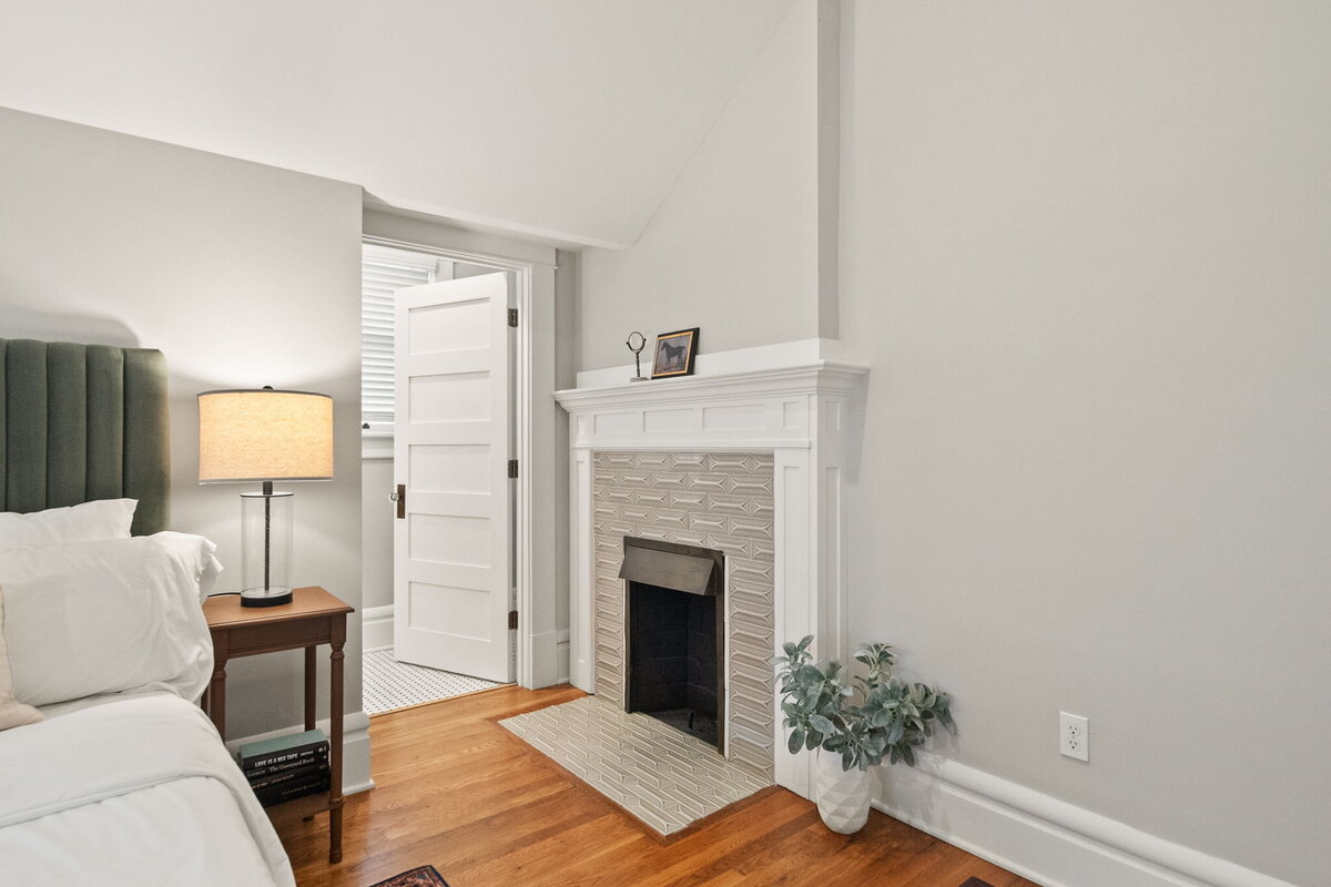 54-web-or-mls-A7406356