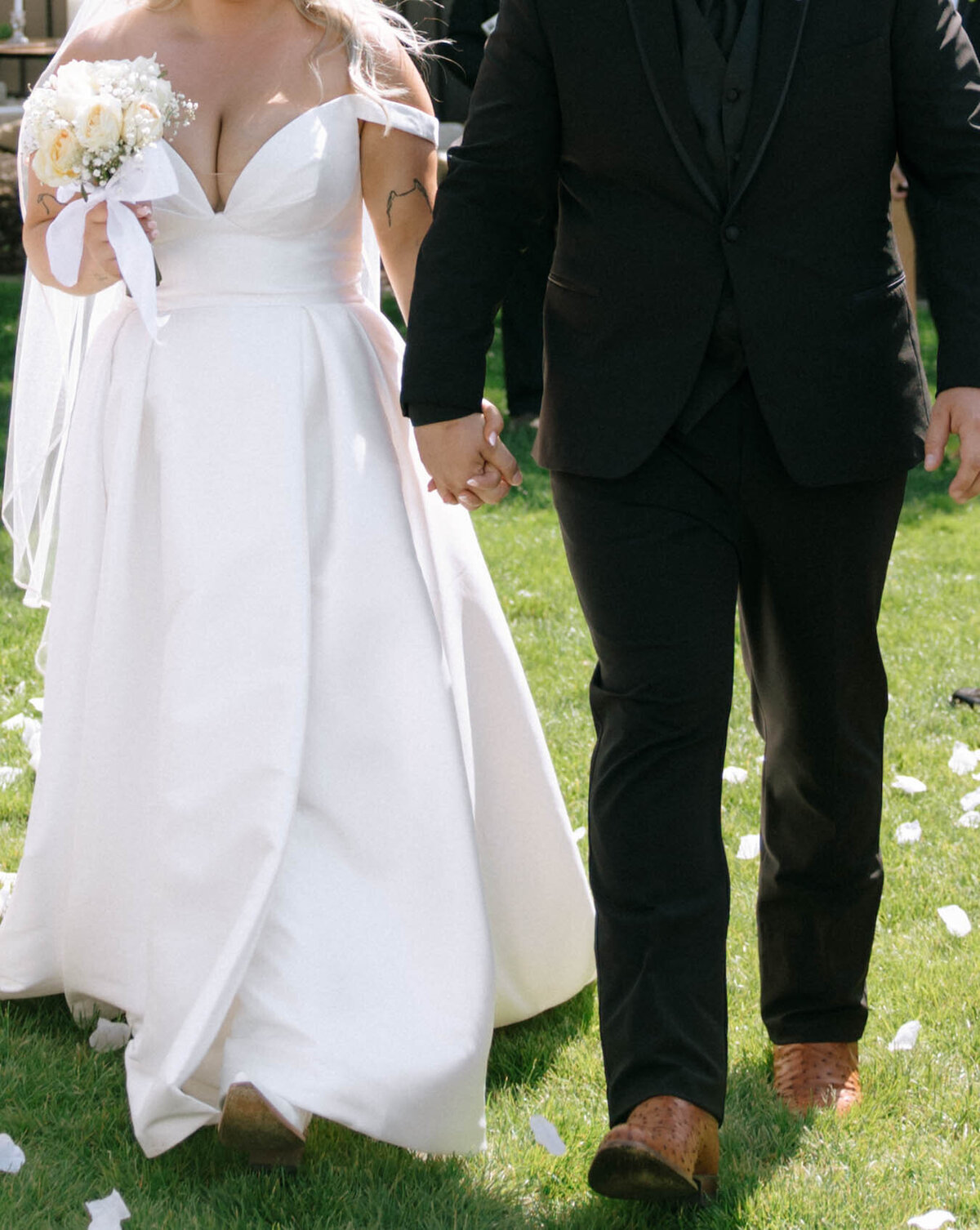 the-white-barn-in-emmett-idaho-wedding-krysta-timmons-photography-ceremony-306