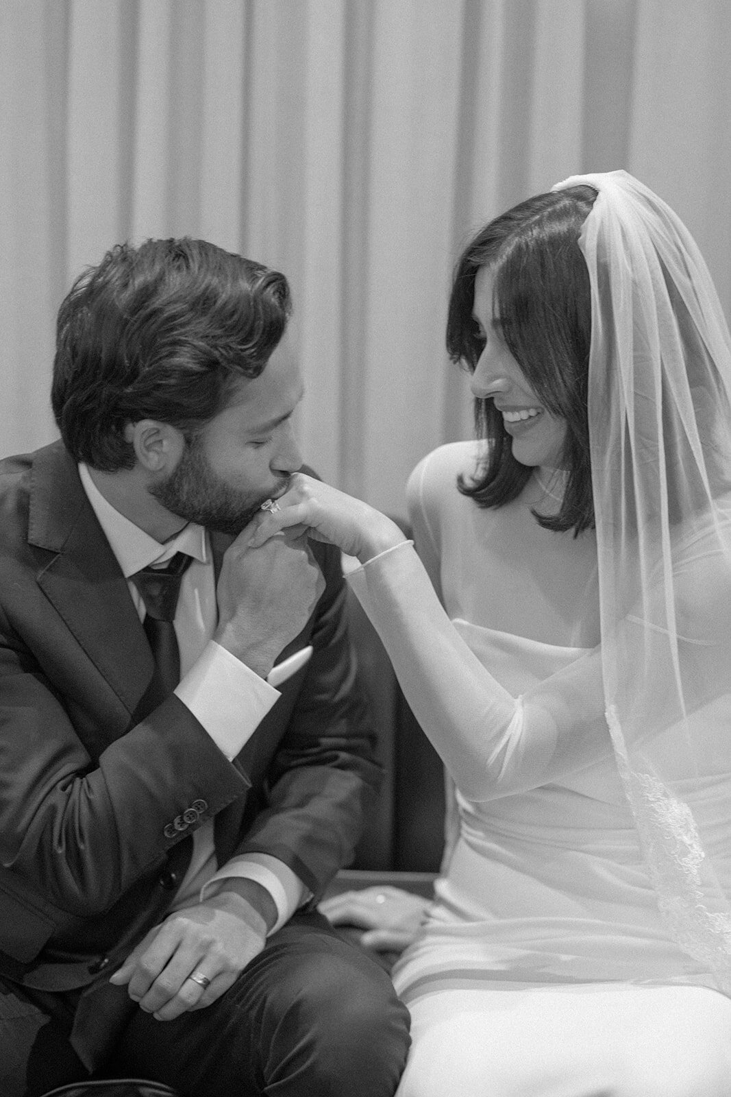 toronto-city-elopement-city-hall-osgoode-hall-st-regis-hotel-romantic-indie-movie-elopement-3137