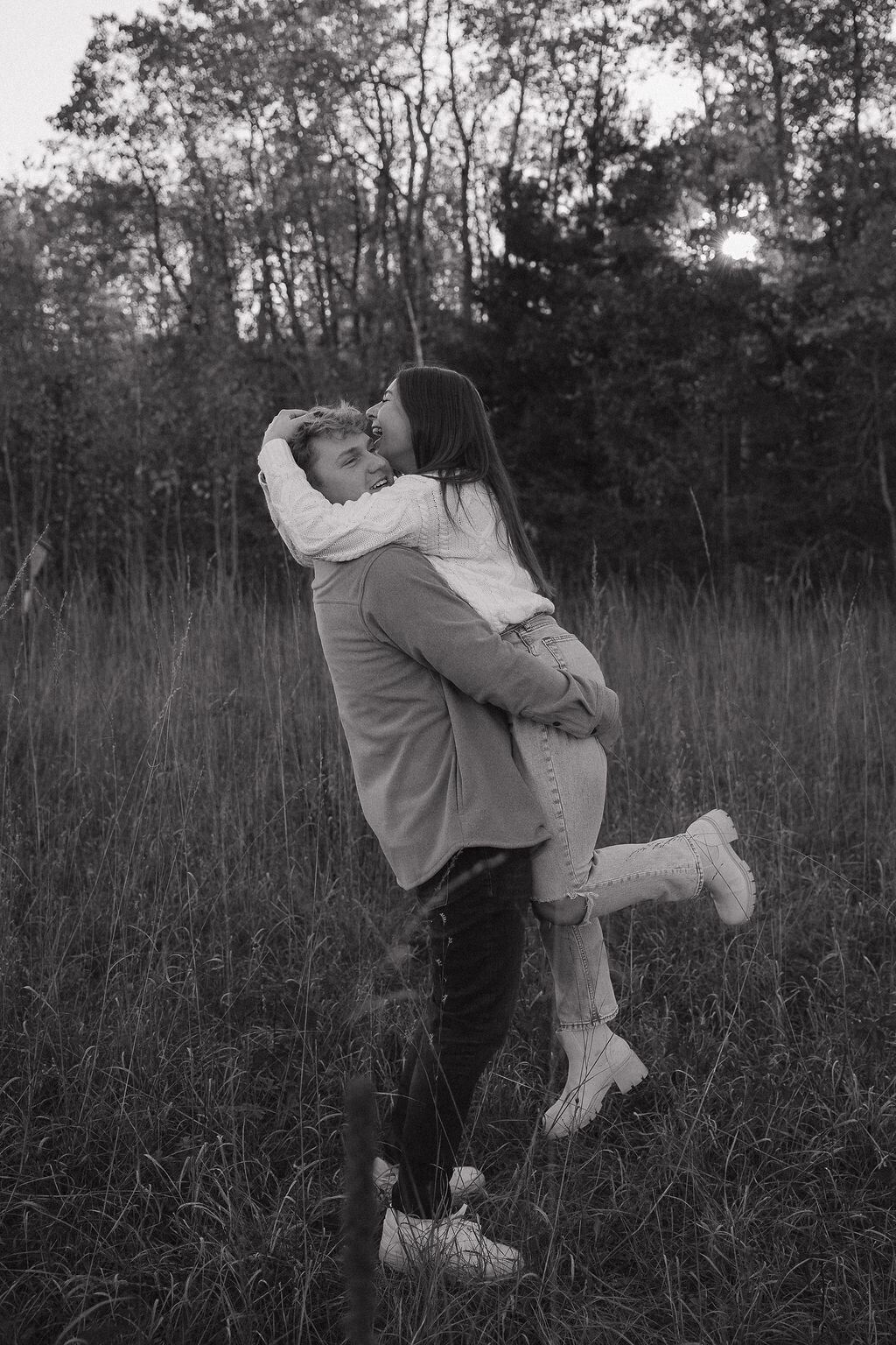 St. Croix, Minnesota Engagement Photo9