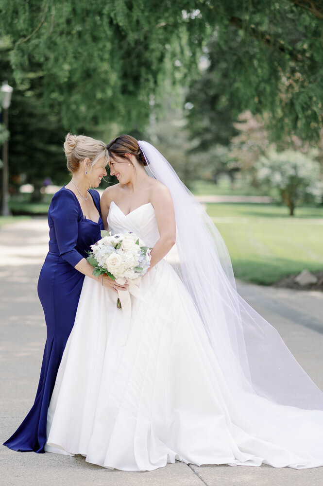 Notre-Dame-Smith-Ballroom-Summer-Wedding14
