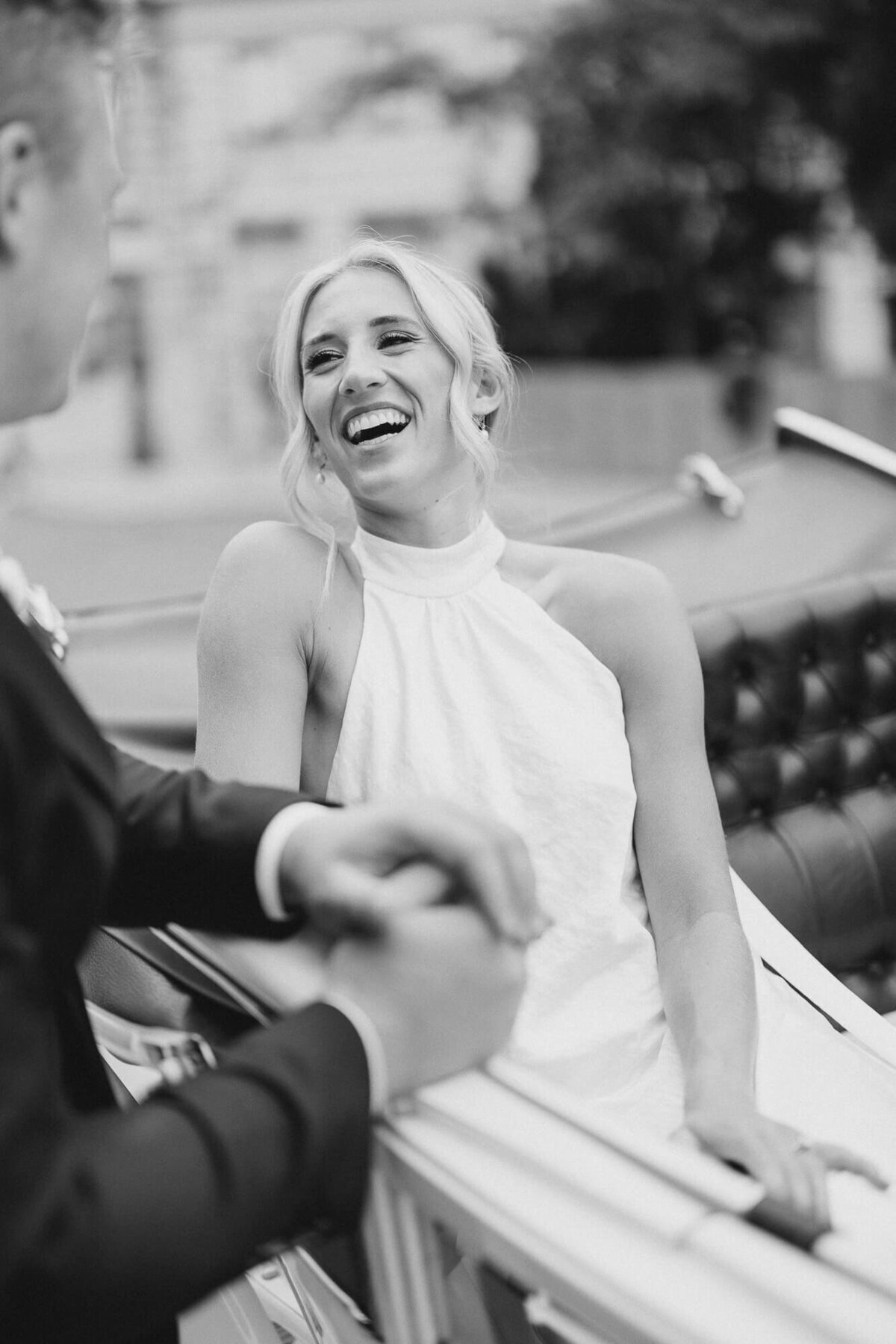 intimate-wedding-vienna-palais-coburg-nfl-player-10