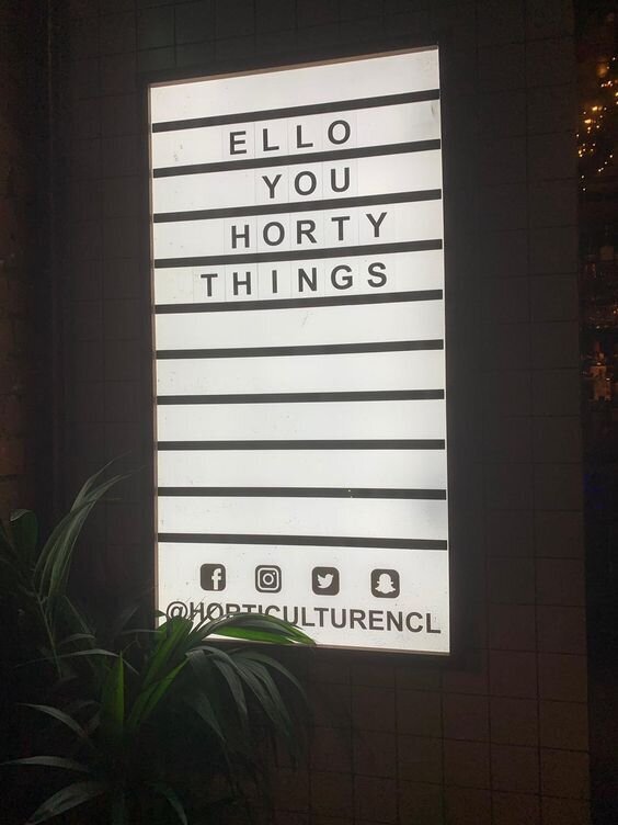 ellis-signs-retro-neon-letterboard-newcastle-gateshead-north-east