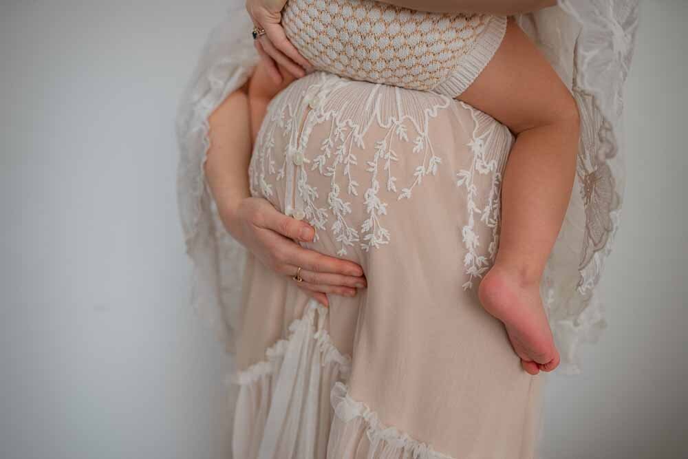 Elizabeth Priniski Madison Maternity Photographer Bethany-17