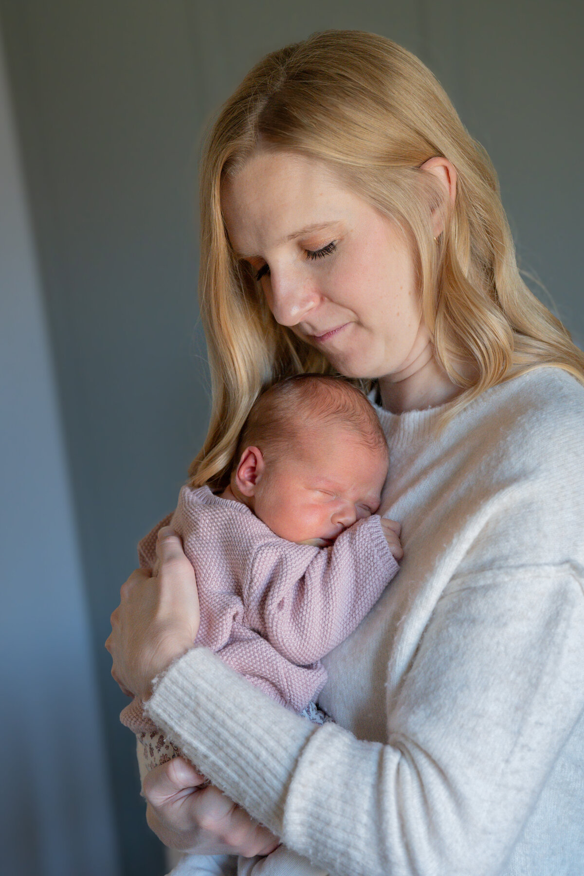 Malenke Family and Newborn Gallery 2025 November-46