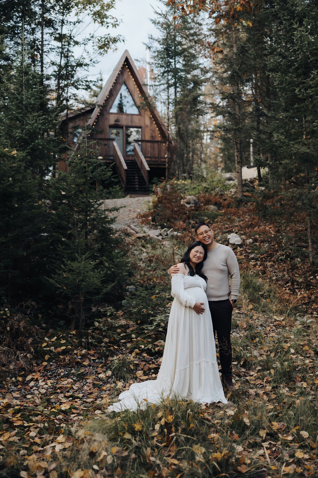 Outdoor Cabin Maternity Photoshoot - Maiora Studios