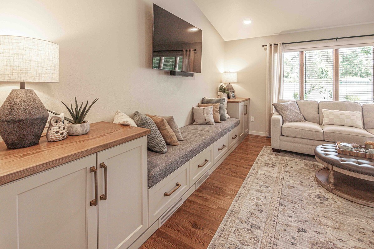 maple street makeover living room interior design