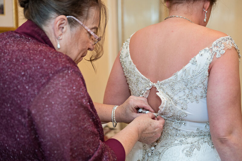 Detroit Wedding Photographer Victoria Wedding Chapel-028