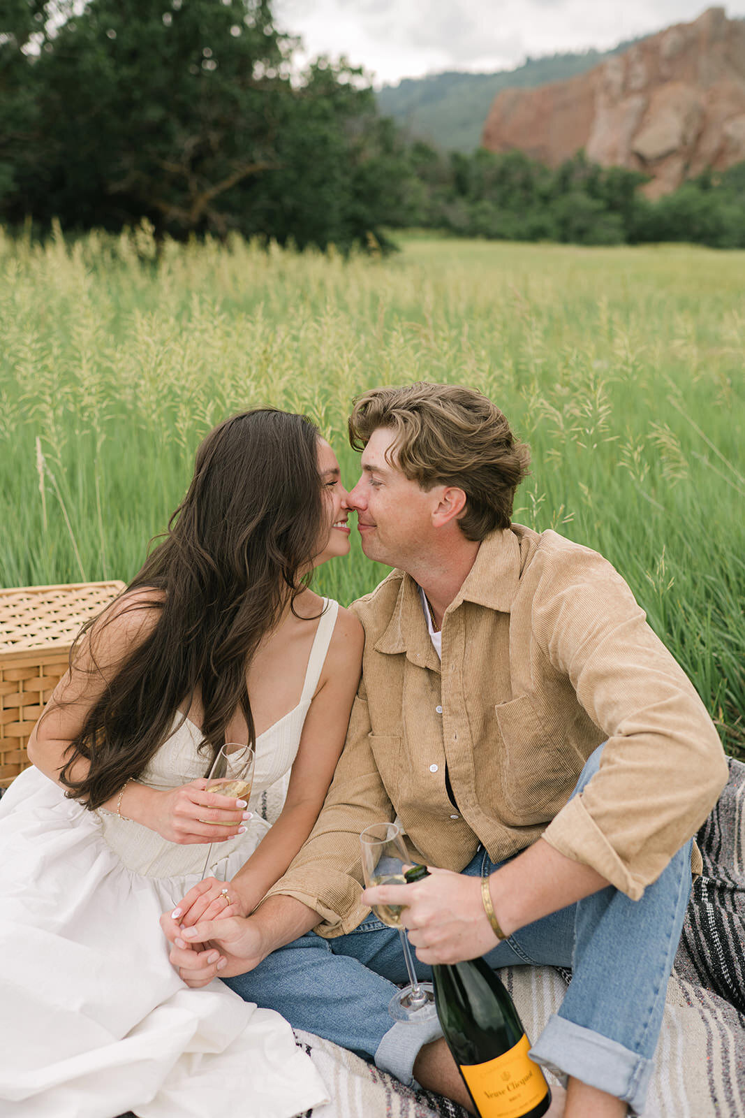 Domyslawski-Sheets_Engagement_TaraHodgesPhotography186