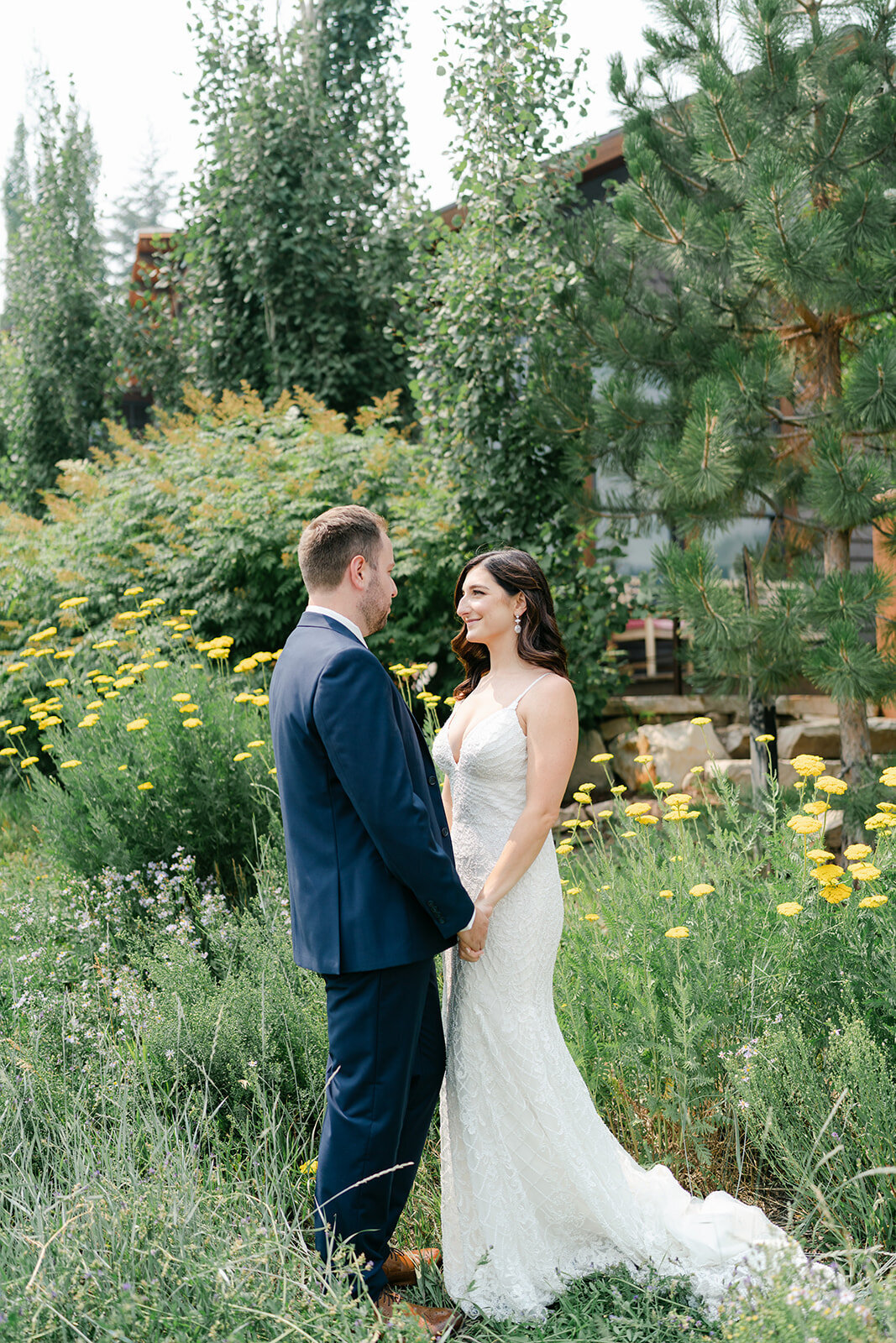 blue-sky-ranch-high-west-dystillery-fall-park-city-utah-wedding-pepper-nix-2120-1142