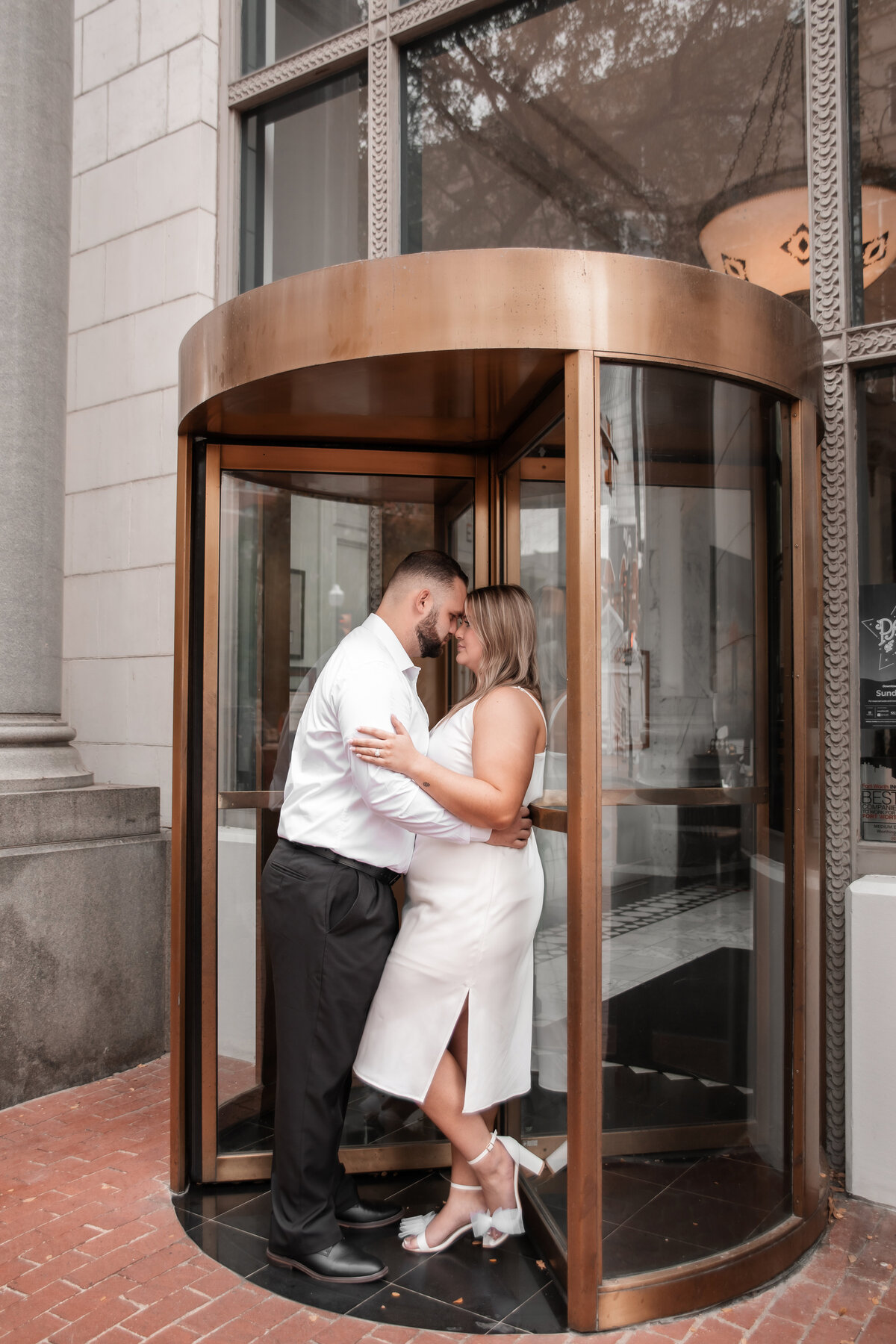 DOWNTOWN FORT WORTH ENGAGEMENT 