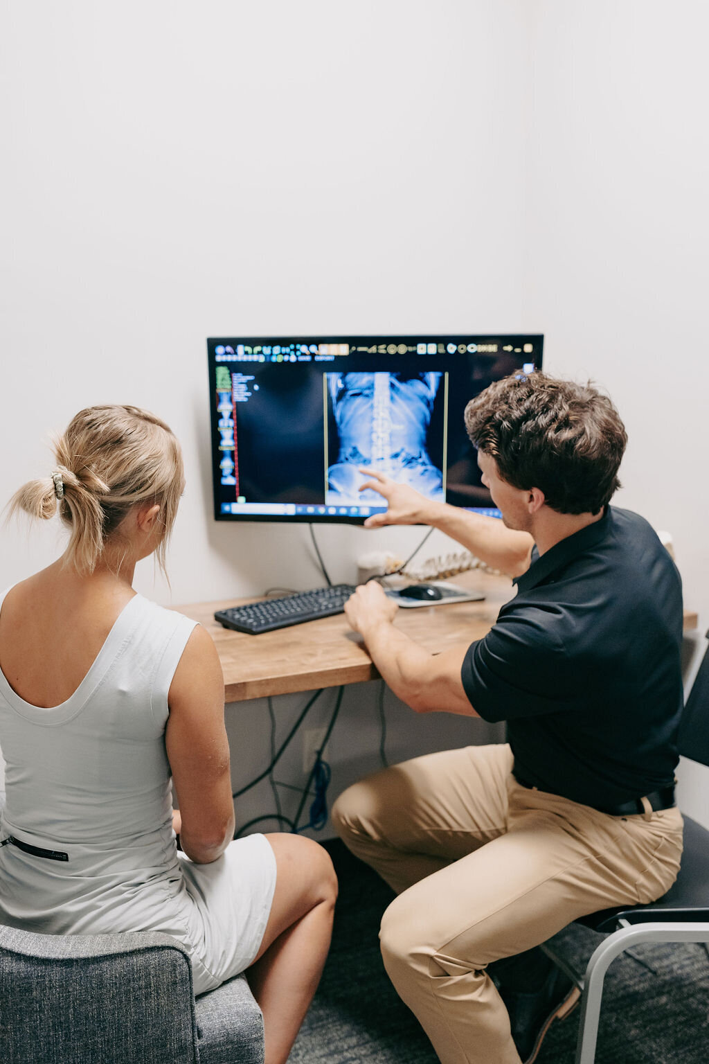 minnetonka chiro using xrays to help with adjustments