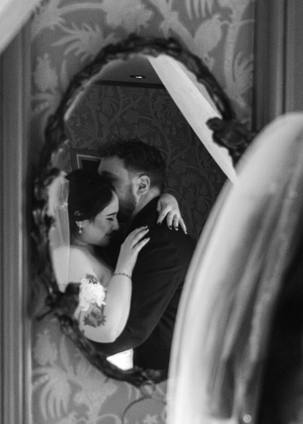 Intimate Wedding and Elopement Photographer24