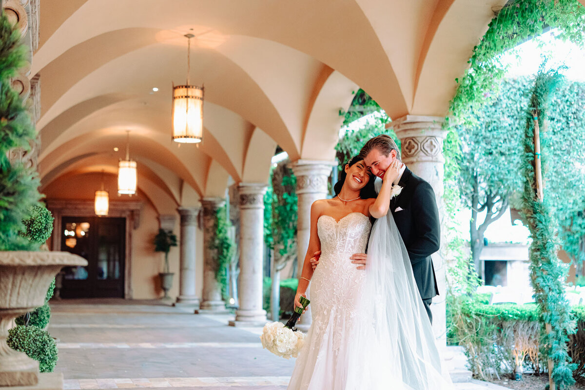 Classic Phoenix wedding portraits at Villa Siena Arizona venue