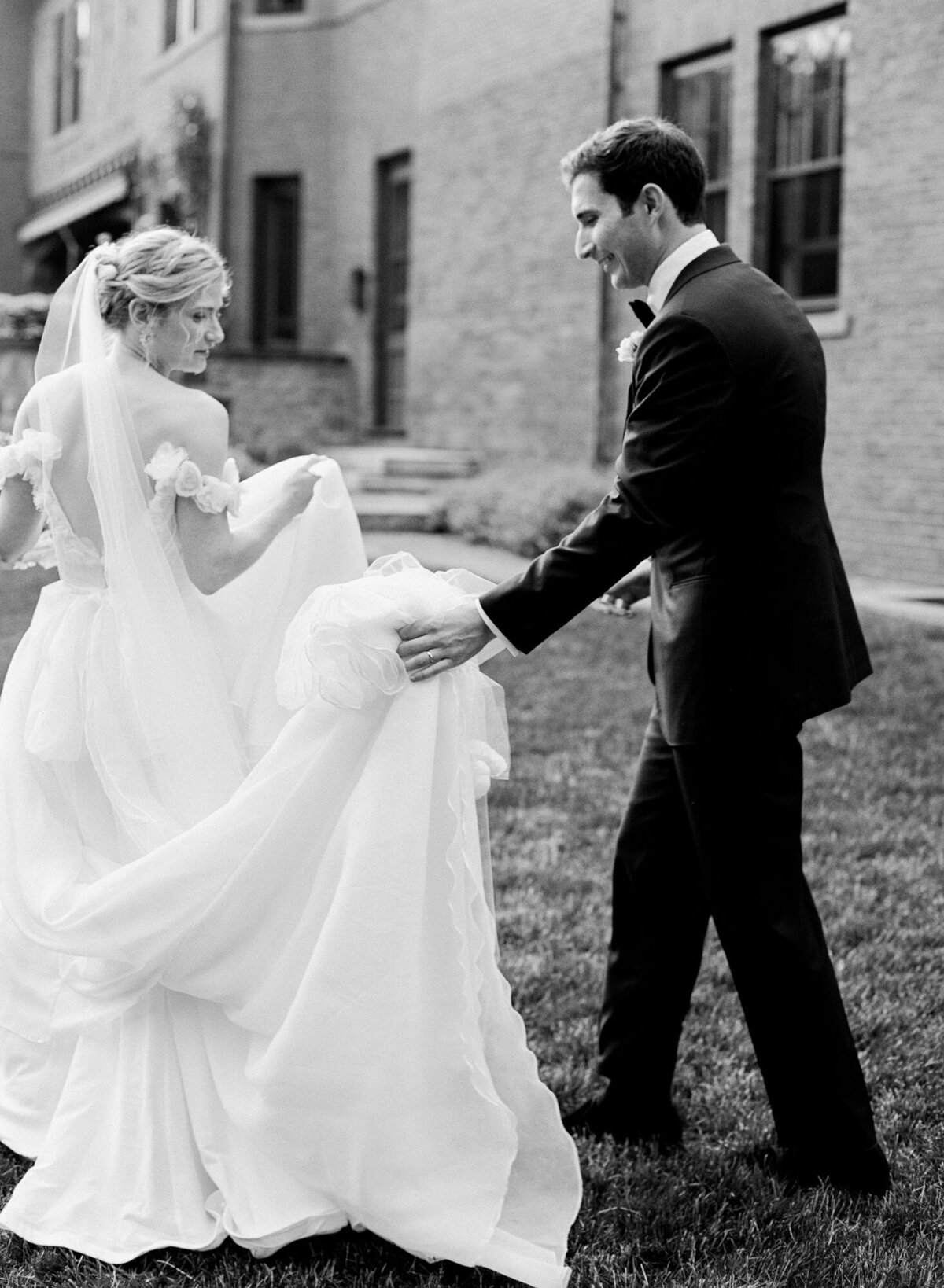 Newport-Wedding-Private-Home-0024