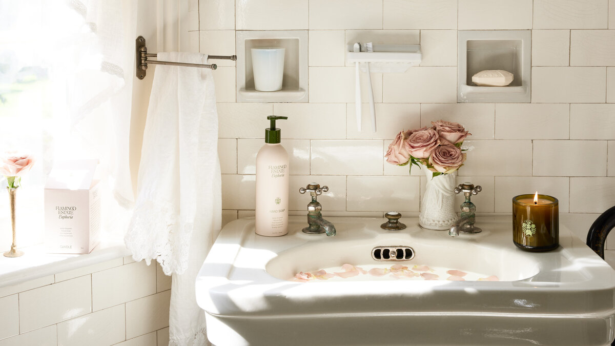 HouseofBrinson_FlamingoEstate_04_E