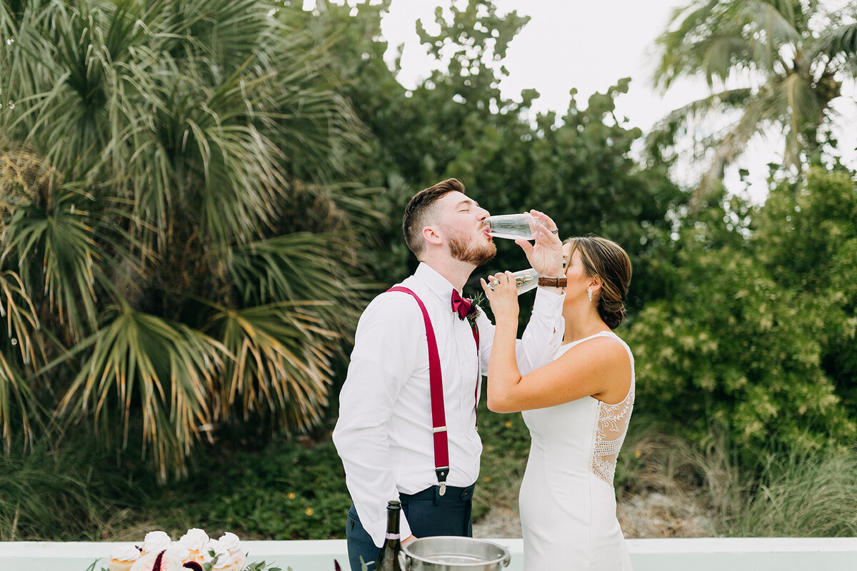 amber-mcwhorter-photo-florida-beach-elopement-chantilly-chic-planners-1