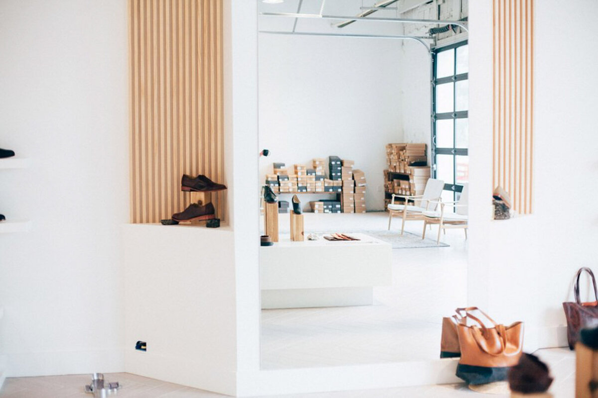 nashville-branding-commercial-photographer-nisolo-shoes-interior84