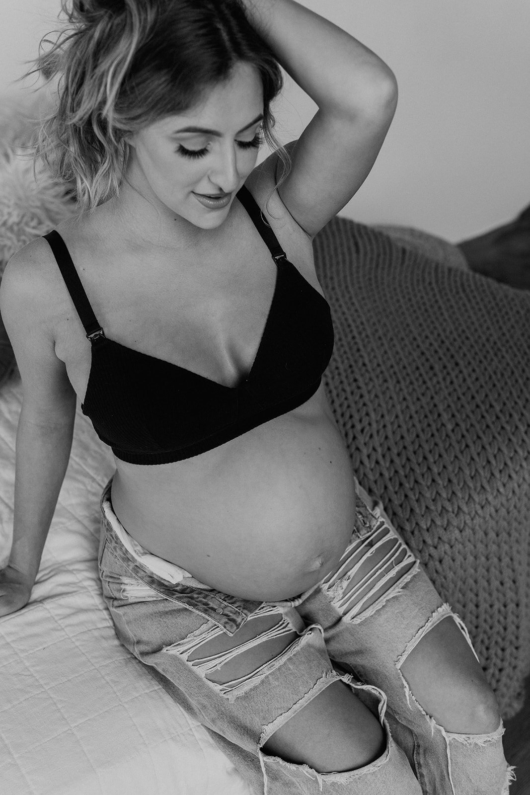 Calvin Klein looking pregnancy photo