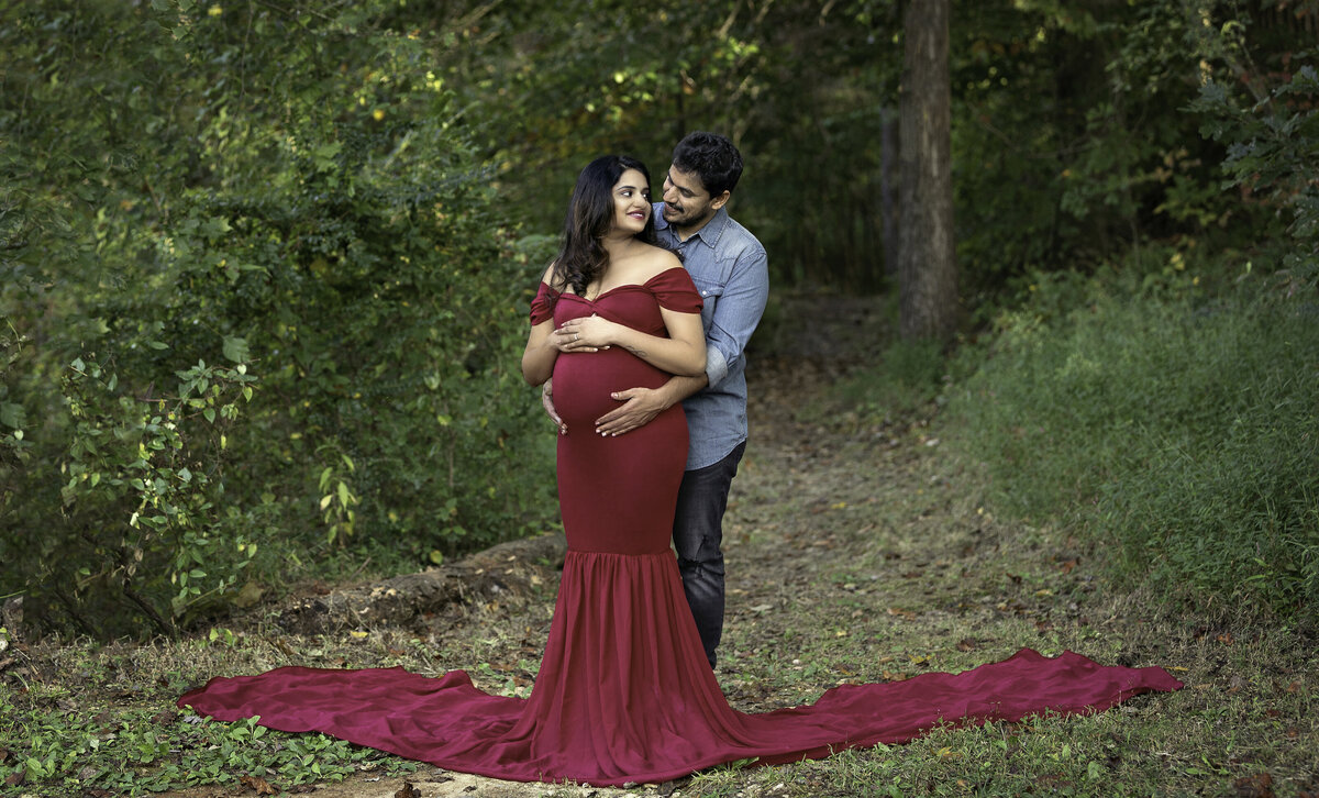 MATERNITY PORTRAITS FOR COUPLES