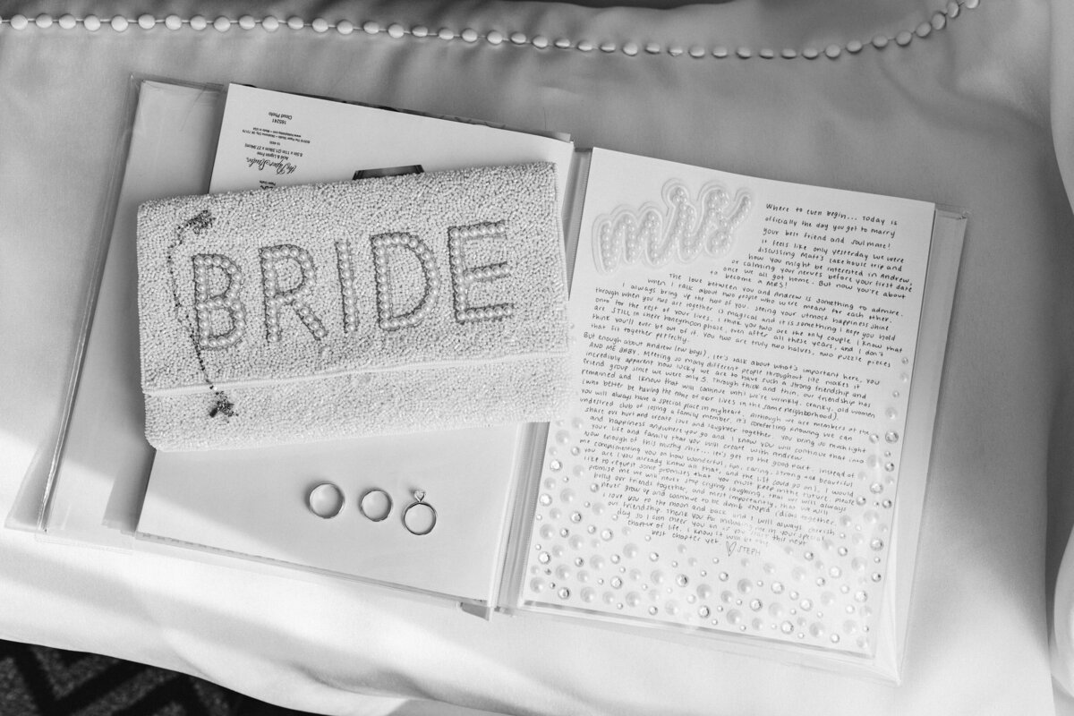 Bride_GettingReady_NollWedding_MSP_65