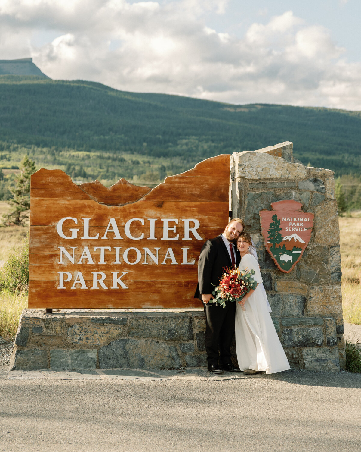 glacier_national_park_montana_elopement_wedding_photographer_16