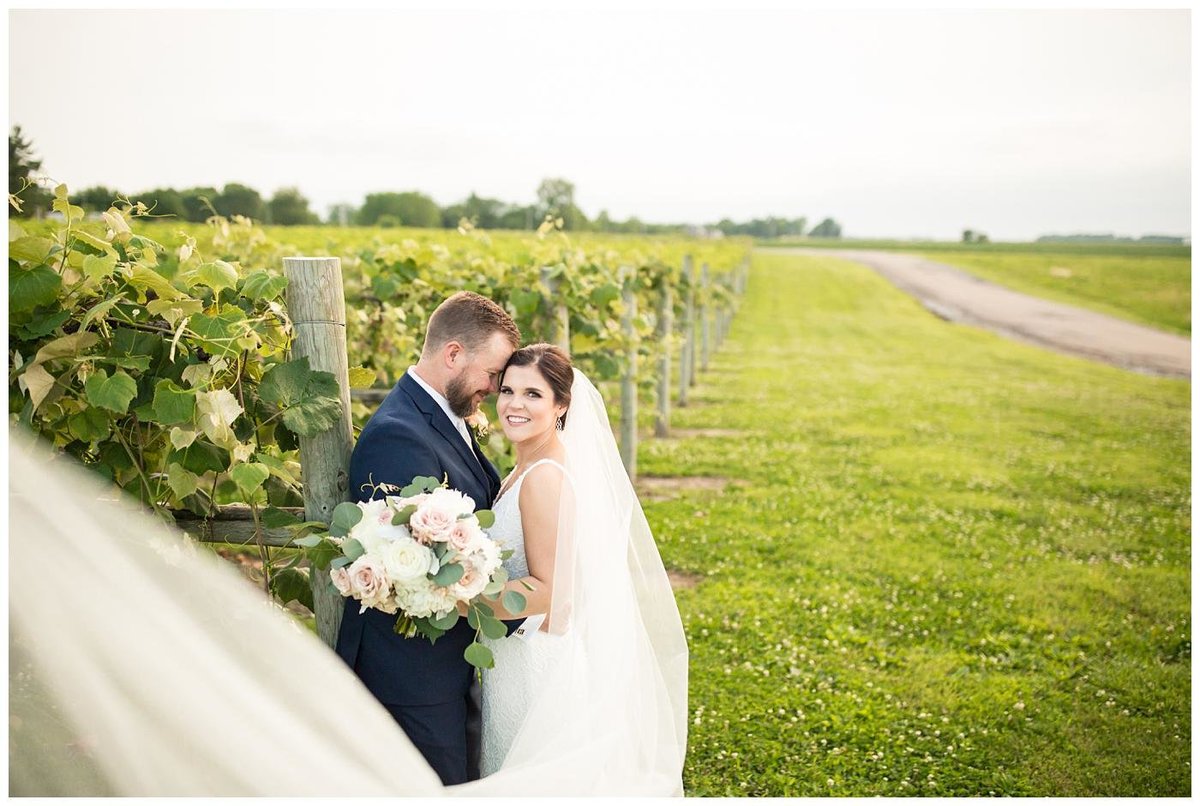 Illinois WeddingPhotographer | Macomb, IL Wedding Photographer | Creative Touch Photography_9269