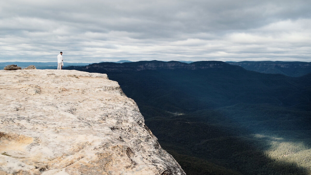 Jess+Luke-Blue-Mountains-Seclusions-The-Beginning4