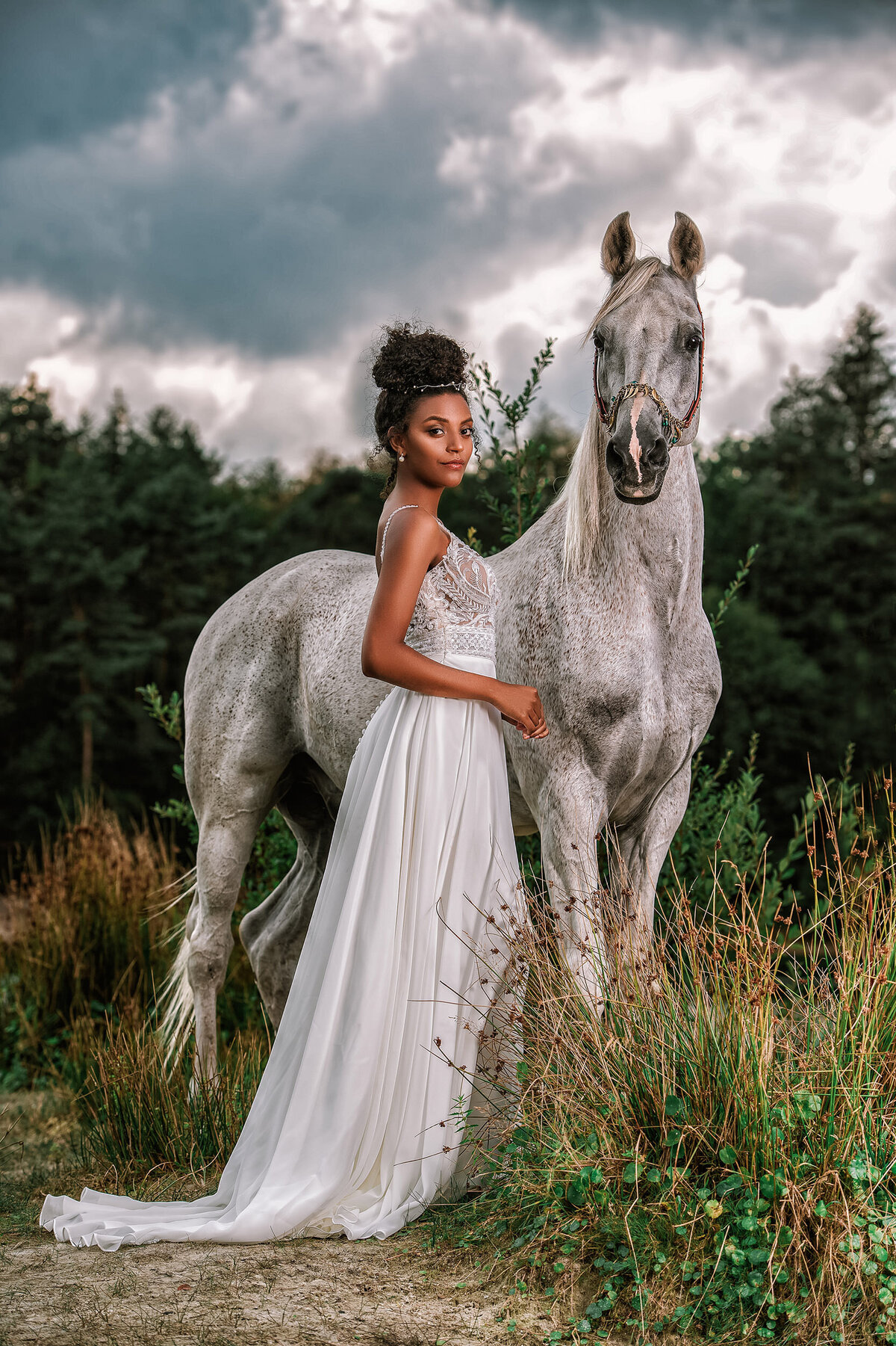 Bridal_Fashion_with_horse_Weddings_by_Saskia_Marloh_Abu_Dhabi_GCC