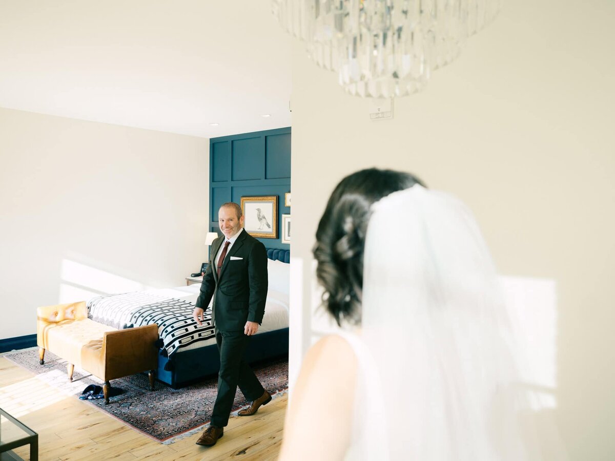 wedding first look