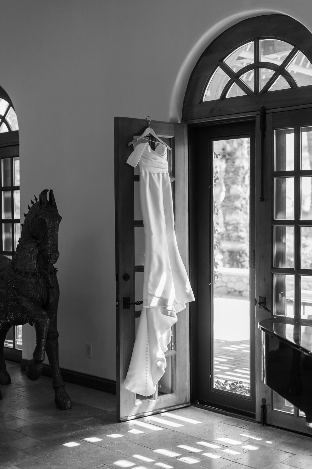 Julia + Ed Wedding_Niki Rhodes Photo-130