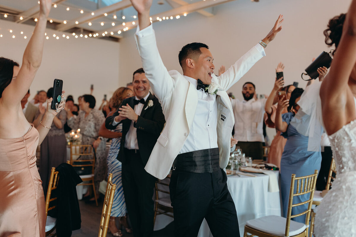 candid-reception-moment-the-wallace-wedding-vancouver-thegodards