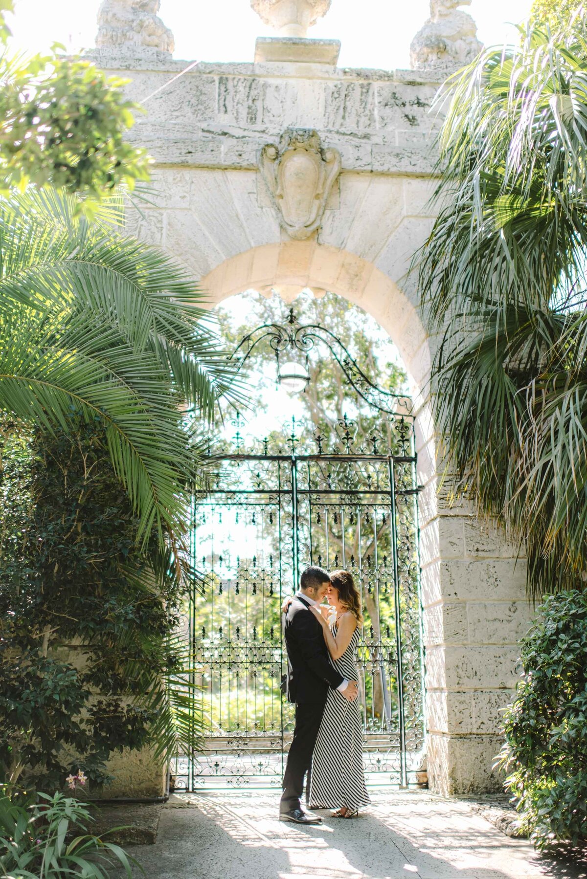 vizcaya garden miami engagement l hewitt photography-1