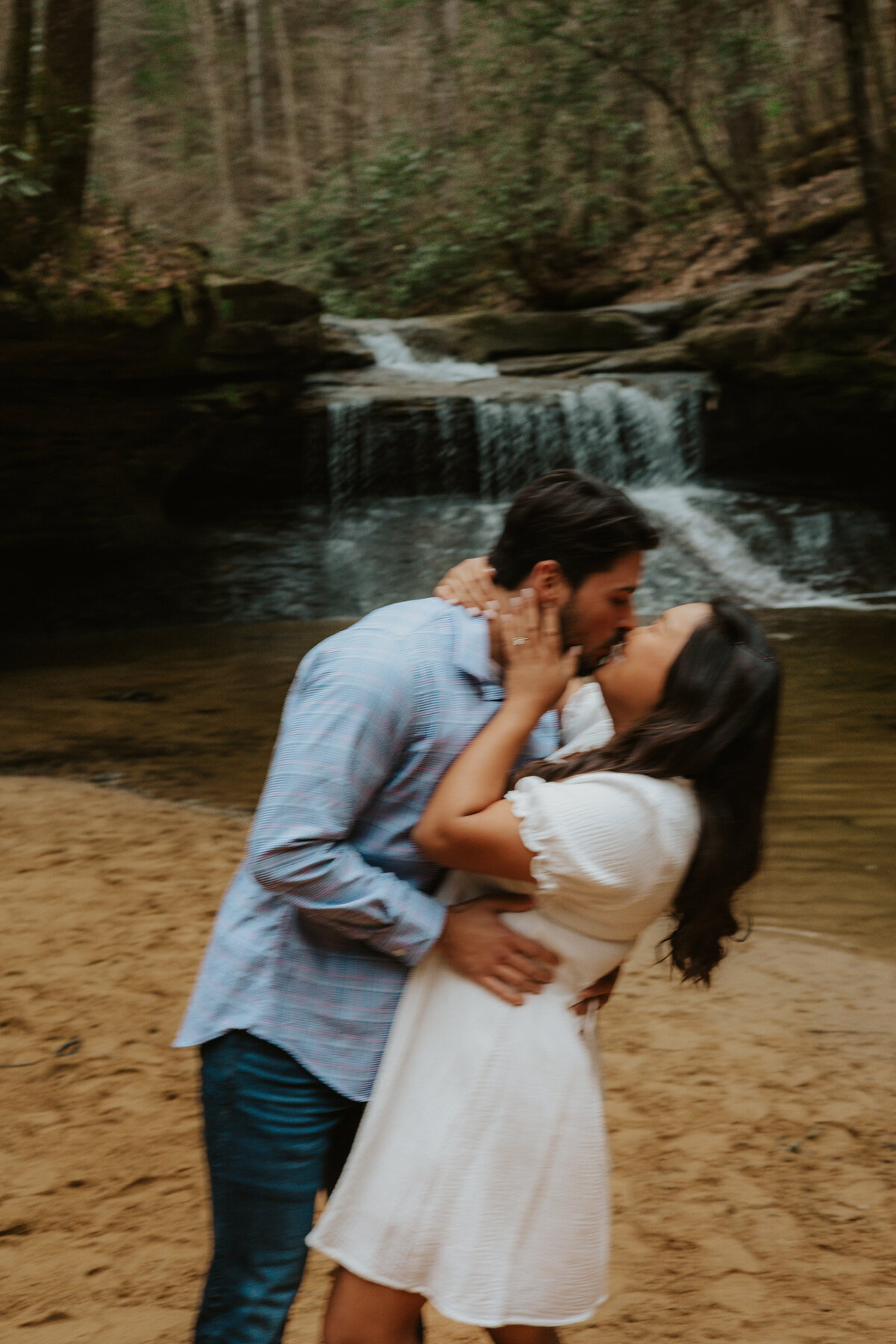 Red-River-Gorge-Spring-Engagement-6