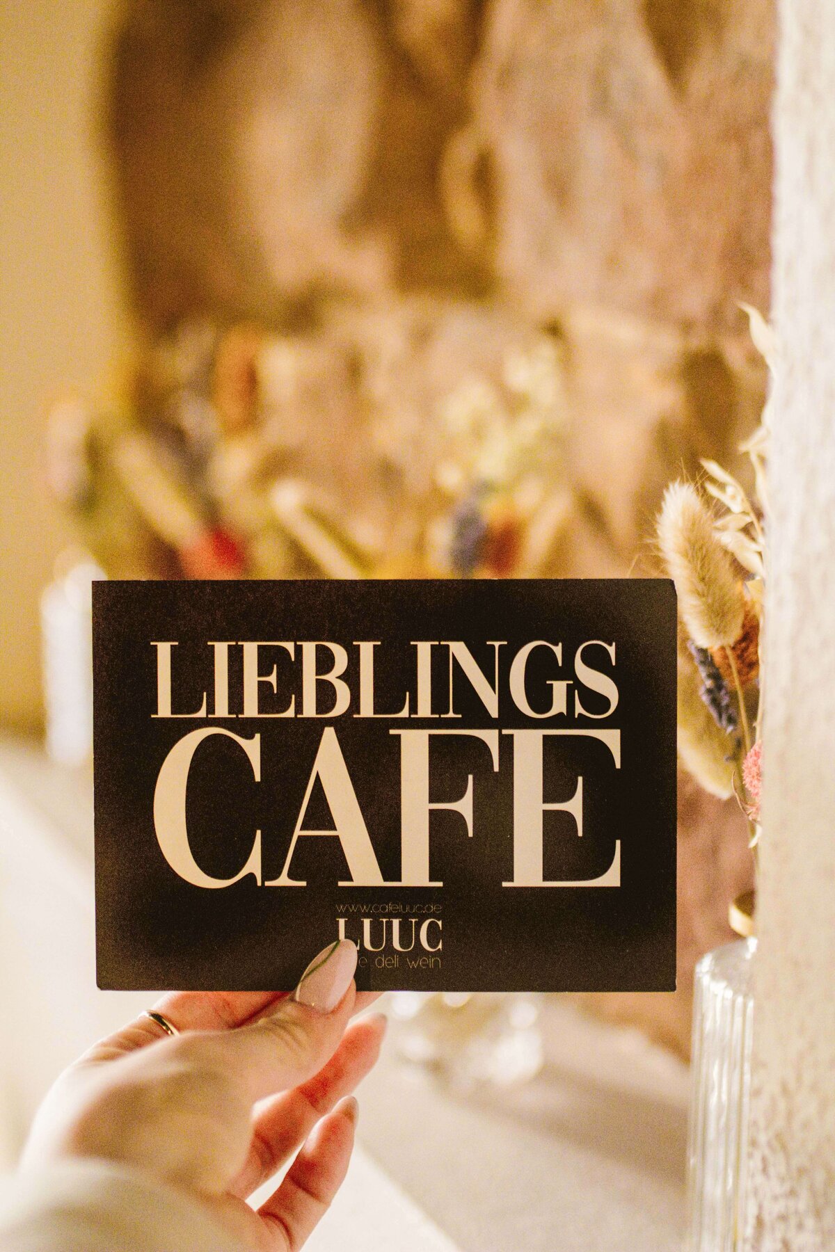 LUUC Café Deli Wein