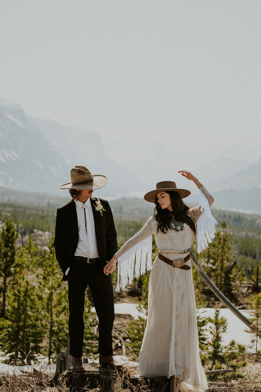 western-boho-glacier-park-elopement-presley-gray-photo-8901