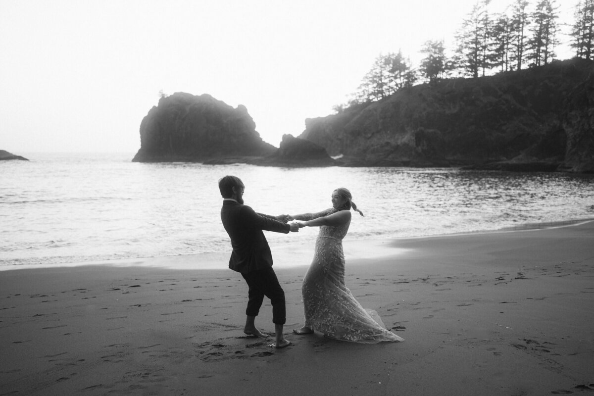 the_chaffins_international_destination_wedding_elopement_photography_photographers_sammie_chaffin_micah_editorial_adventure_engagement_photos21