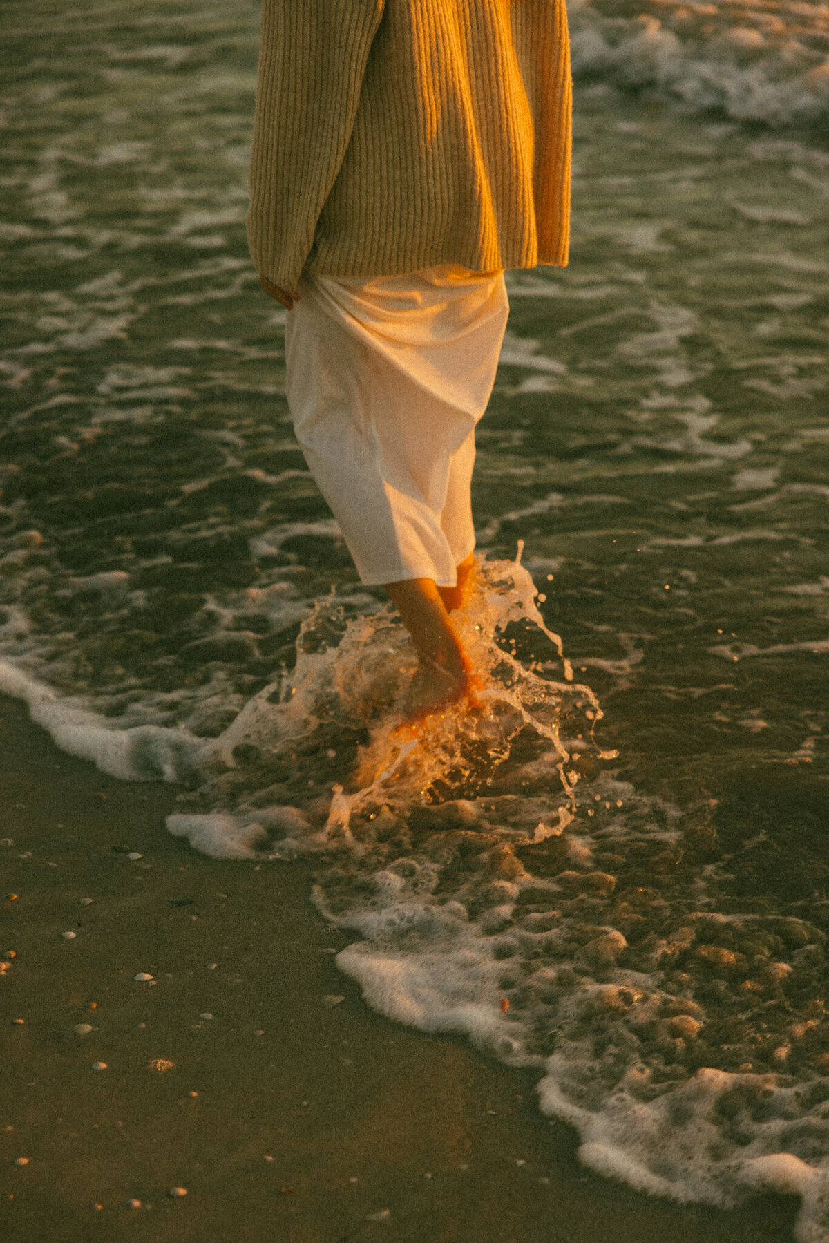 Brooke-John-Oasis-Beach-Honeymoon-Island-State-Park-engagement-session-maternity-session-couple-beach-Florida-sierra-does-photos-78