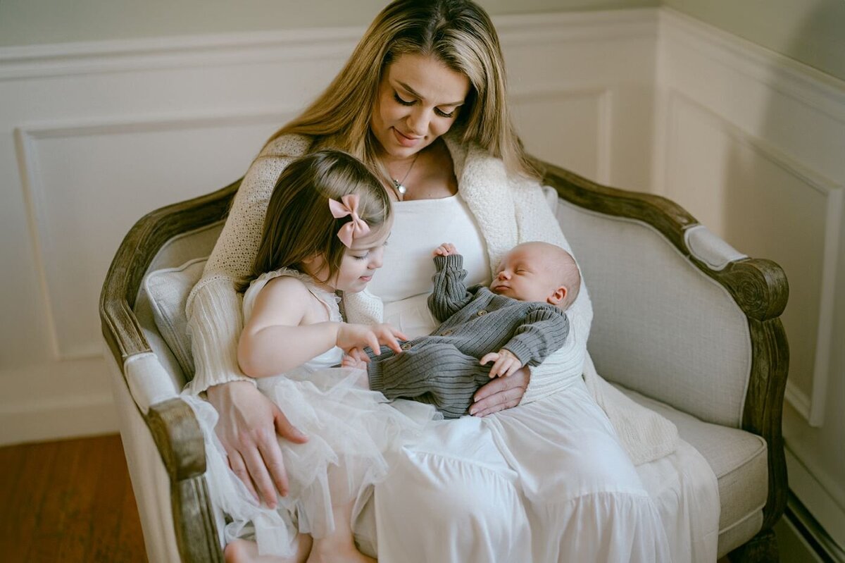 bella-luce-by-michelle-andrea-new-england-photographer-newborn-casey-family-63