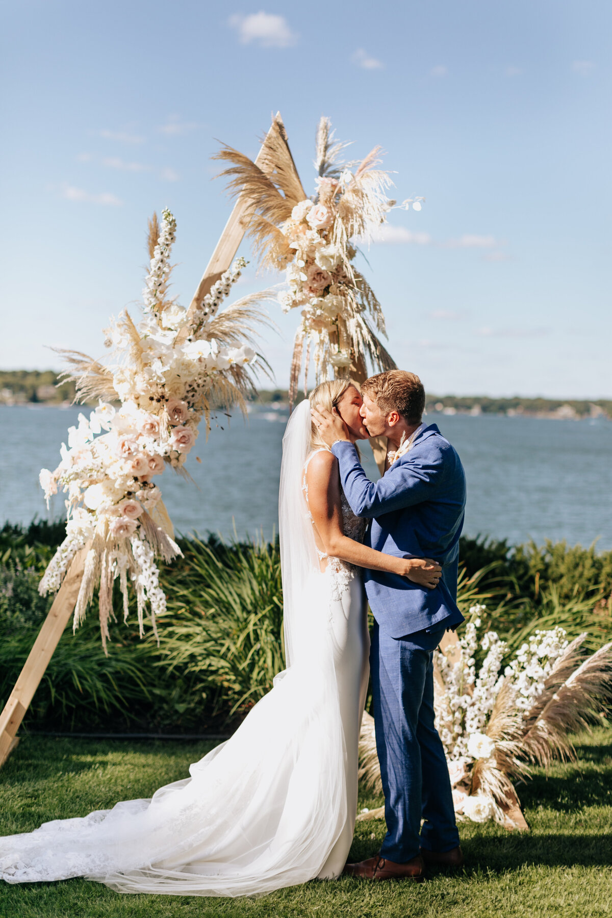 Poppati Events Minnesota Lake Wedding Lake Minnetonka43