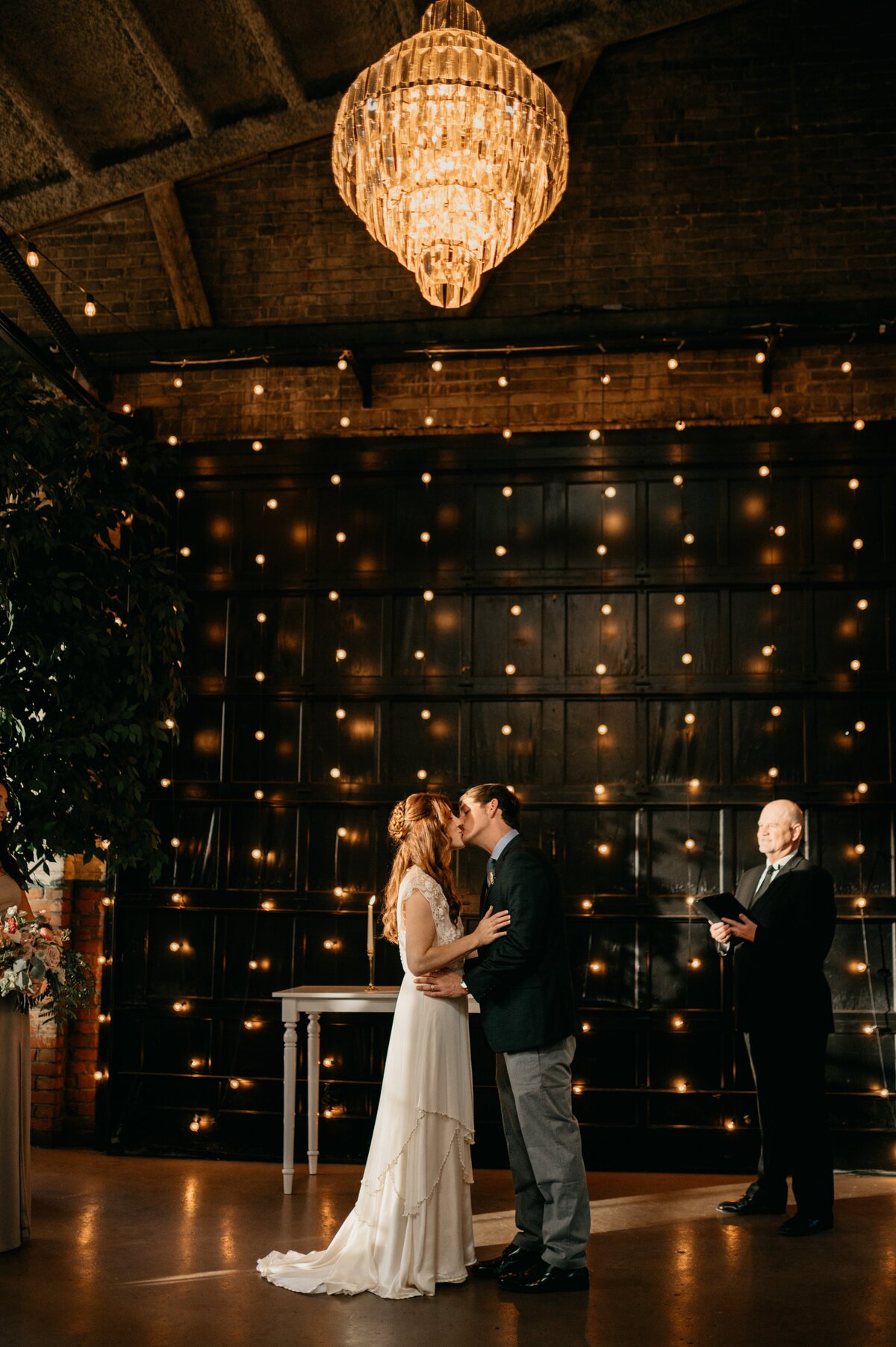 soho-south-wedding-first-kiss