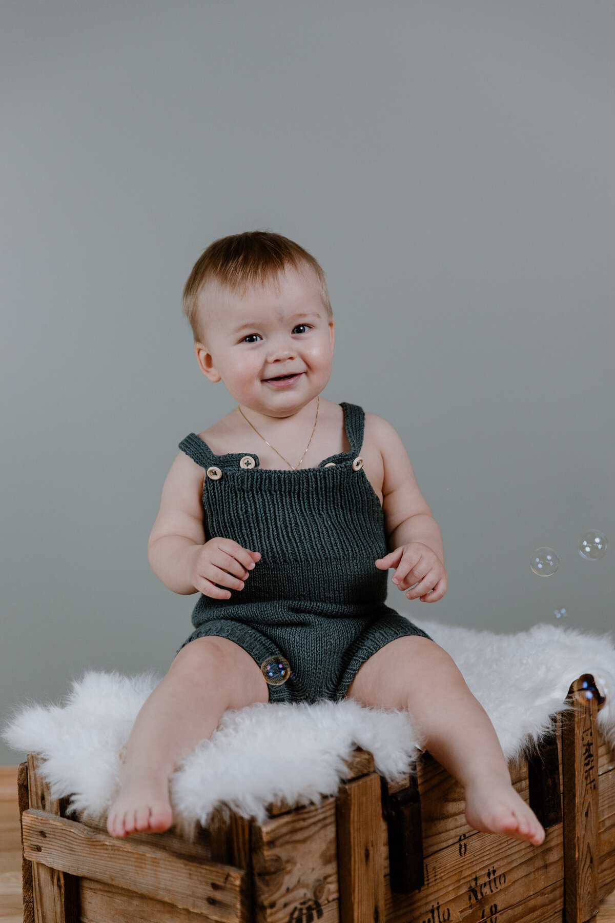 ettårsfoto_homesession_gutt_fotograf_charlottechristensen_studio_portfolio